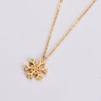 Stainless Steel 18K Gold Plated Rose Gold Plated Pastoral Shiny Inlay Snowflake Zircon Pendant Necklace sku image 2