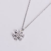 Stainless Steel 18K Gold Plated Rose Gold Plated Pastoral Shiny Inlay Snowflake Zircon Pendant Necklace sku image 1