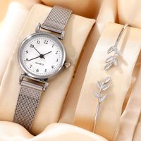 Casual Elegant Luxurious Solid Color Folding Buckle Quartz Women's Watches sku image 1