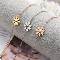 Simple Style Flower Stainless Steel Women's Anklet main image 1