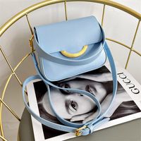 Women's Small Pu Leather Solid Color Basic Magnetic Buckle Handbag sku image 2