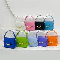 Women's Small Pu Leather Solid Color Basic Magnetic Buckle Handbag main image 1
