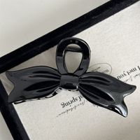 Women's Vintage Style Solid Color Resin Hair Claws sku image 3