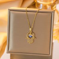 Titanium Steel Copper Gold Plated Simple Style Devil's Eye Hollow Out Inlay Zircon Pendant Necklace sku image 5