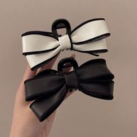Women's Sweet Simple Style Bow Knot Plastic Cloth Hair Claws main image 1