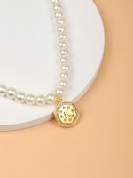 Elegant Glam Brief Künstliche Perle Zinklegierung Perlen Überzug Inlay Glas Frau Halskette Mit Anhänger main image 4