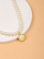 Elegant Glam Brief Künstliche Perle Zinklegierung Perlen Überzug Inlay Glas Frau Halskette Mit Anhänger main image 5