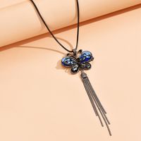 Elegant Geometric Butterfly Alloy Crystal Wholesale Pendant Necklace main image 4