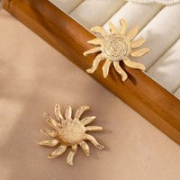 1 Pair Casual Simple Style Sun Alloy 14K Gold Plated Ear Studs main image 4