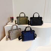 Women's Small Oxford Cloth Solid Color Business Zipper Handbag main image 4