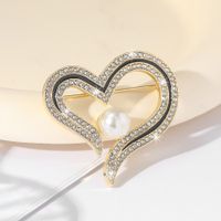IG Style Shiny Heart Shape Alloy Inlay Artificial Rhinestones Pearl Women's Brooches sku image 1