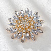 Shiny Flower Alloy Inlay Crystal Rhinestones Women's Brooches main image 4