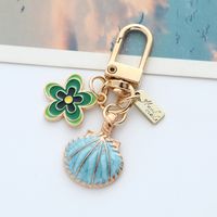 Cute Flower Shell Alloy Women's Keychain main image 5