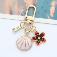 Cute Flower Shell Alloy Women's Keychain sku image 2