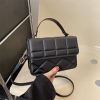Women's Pu Leather Solid Color Classic Style Flip Cover Handbag main image 5