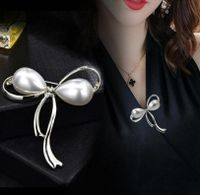 Elegant Glam Geometric Alloy Plating Inlay Artificial Pearls Rhinestones Shell Women's Brooches sku image 4