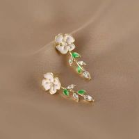 1 Pair Sweet Flower Inlay Alloy Artificial Rhinestones Gold Plated Drop Earrings main image 5