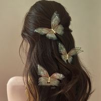Mujeres Elegante Mariposa Gasa Embutido Perlas Artificiales Pinza Para El Cabello main image 1