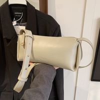 Women's Pu Leather Solid Color Classic Style Zipper Pillow Shape Bag main image 2