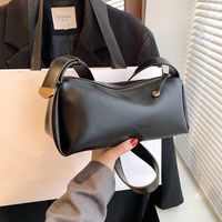 Women's Pu Leather Solid Color Classic Style Zipper Pillow Shape Bag main image 1