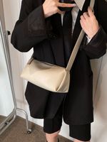 Women's Pu Leather Solid Color Classic Style Zipper Pillow Shape Bag main image 10