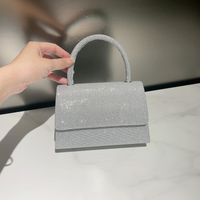 Women's Small Pu Leather Solid Color Classic Style Magnetic Buckle Shoulder Bag main image 4