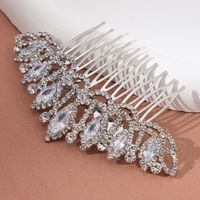 Women's Vacation Sweet Solid Color Alloy Inlay Rhinestones Insert Comb main image 3