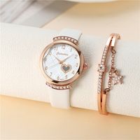 Casual Heart Shape Buckle Quartz Women's Watches main image 1