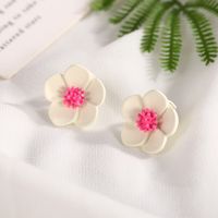 1 Pair Sweet Flower Stoving Varnish Alloy Ear Cuffs sku image 2