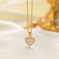 304 Stainless Steel 18K Gold Plated Casual Simple Style Commute Inlay Dolphin Flower Butterfly Acrylic Artificial Rhinestones Pendant Necklace main image 4