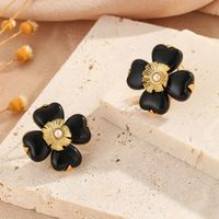1 Pair Casual Elegant Classic Style Flower Inlay Copper Artificial Pearls Resin 18K Gold Plated Ear Studs main image 7