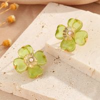 1 Pair Casual Elegant Classic Style Flower Inlay Copper Artificial Pearls Resin 18K Gold Plated Ear Studs main image 6