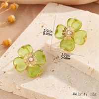 1 Pair Casual Elegant Classic Style Flower Inlay Copper Artificial Pearls Resin 18K Gold Plated Ear Studs sku image 1