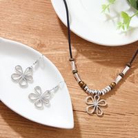 Simple Style Geometric Flower Pu Leather Alloy Plating Women's Jewelry Set main image 4
