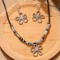 Simple Style Geometric Flower Pu Leather Alloy Plating Women's Jewelry Set main image 1