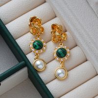 1 Par Elegante Estilo Vintage Flor Embutido Cobre Perlas Artificiales Malaquita Chapados en oro de 18k Pendientes De Gota main image 5