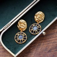 1 Pair Elegant Vintage Style French Style Round Enamel Pleated Alloy 18K Gold Plated Drop Earrings main image 3