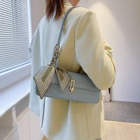 Women's Medium Pu Leather Solid Color Classic Style Zipper Underarm Bag main image 5