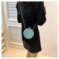 Women's Small Pu Leather Solid Color Elegant Lock Clasp Crossbody Bag main image 3