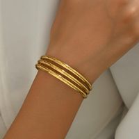 Elegant Simple Style Solid Color 201 Stainless Steel 18K Gold Plated Bangle In Bulk main image 5