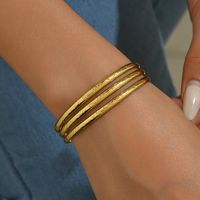 Elegant Simple Style Solid Color 201 Stainless Steel 18K Gold Plated Bangle In Bulk main image 1