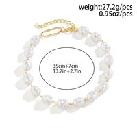 Vintage Style French Style Simple Style Irregular Imitation Pearl Alloy Asymmetrical Three-dimensional Women's Necklace main image 2