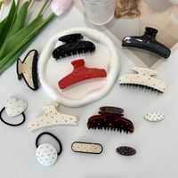 Women's Simple Style Classic Style Solid Color Acetic Acid Sheets Handmade Hair Claws main image 1