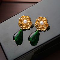 1 Pair Elegant Vintage Style French Style Flower Inlay Alloy Glass Pearl 18K Gold Plated Drop Earrings main image 4
