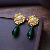 1 Pair Elegant Vintage Style French Style Flower Inlay Alloy Glass Pearl 18K Gold Plated Drop Earrings main image 5