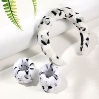 Women's Casual Solid Color Flannel Inlay Artificial Pearls Hair Band sku image 4