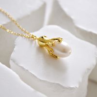 Kupfer Vergoldet Elegant Einfacher Stil Strassenmode Inlay Tintenfisch Perle Halskette Mit Anhänger main image 6