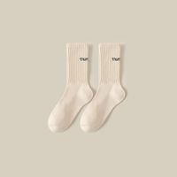 Femmes Style Simple Couleur Unie Polyester Crew Socks Une Paire sku image 3