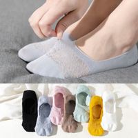 Femmes Style Simple Style Classique Couleur Unie Coton Cheville Chaussettes Une Paire main image 4