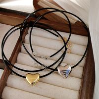 Casual Simple Style Heart Shape Alloy Leather Rope Plating Women's Pendant Necklace main image 1